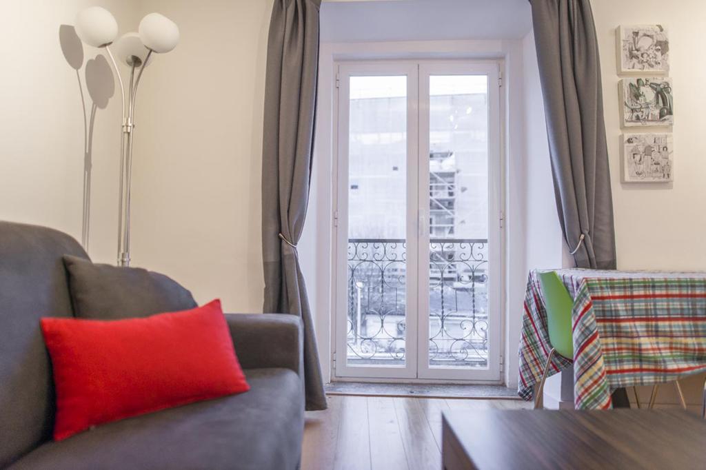 Apartamento Martires Da Patria Лиссабон Экстерьер фото