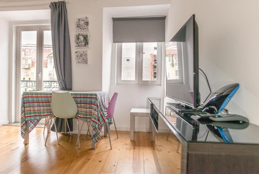 Apartamento Martires Da Patria Лиссабон Экстерьер фото